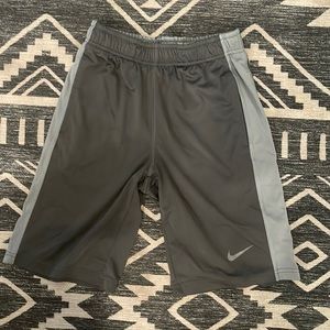 Boys NIKE grey shorts